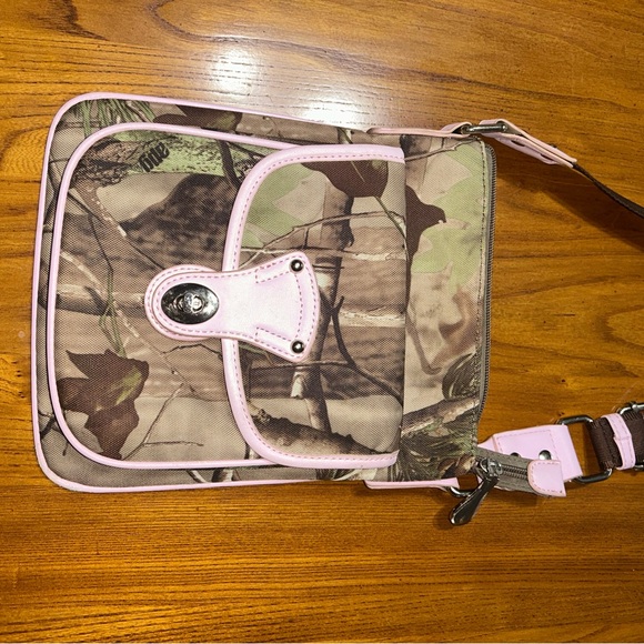 Bass Pro Shops Handbags - Bass Pro Shops Camo Crossbody Bag with Pink Trim